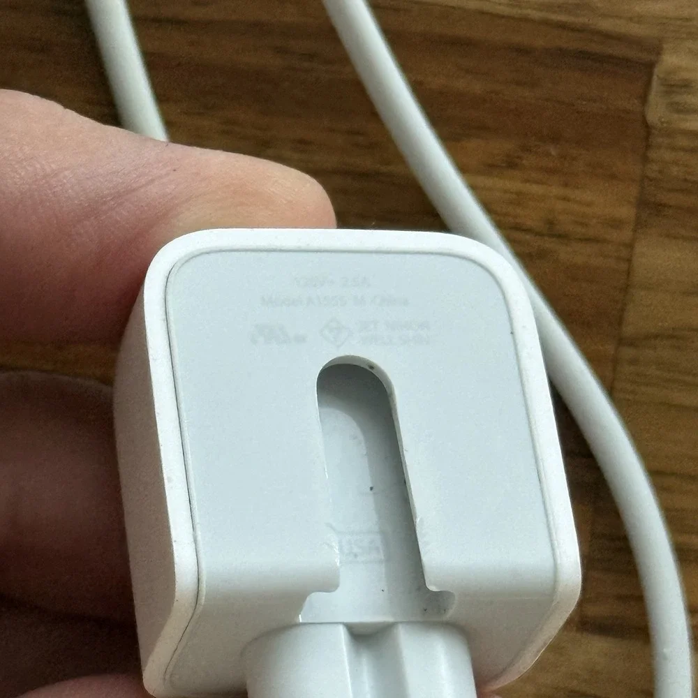 OEM Apple 12W Wall Charger And 1M Lightning to USB Cable iPad's & iPhone Genuine